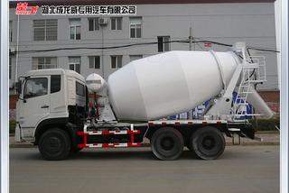 成龙威CLQ5251GJBA1搅拌运输车