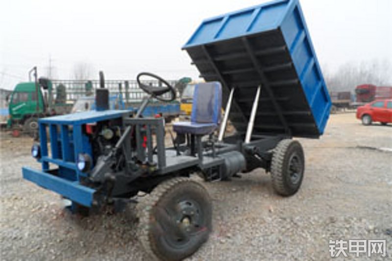 山鼎重工sd-8t矿用自卸车