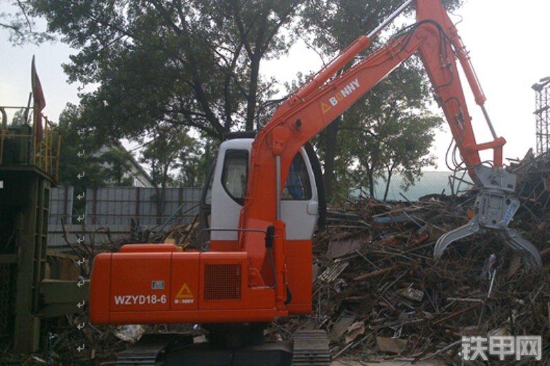 邦立重机wzyd18-6全回转液压式抓木器