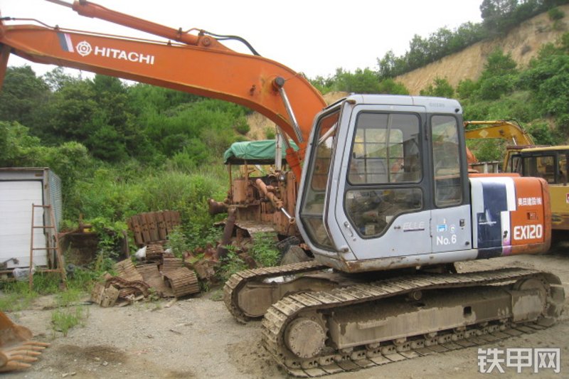 日立ex120-3履带式挖掘机