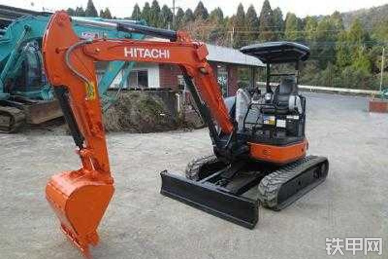 日立ZX35U-5A挖掘机整机外观