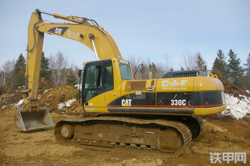 卡特彼勒330CL挖掘机整机外观