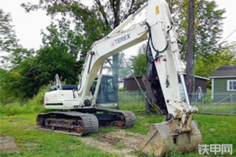 特雷克斯txc300lc-1履带式挖掘机