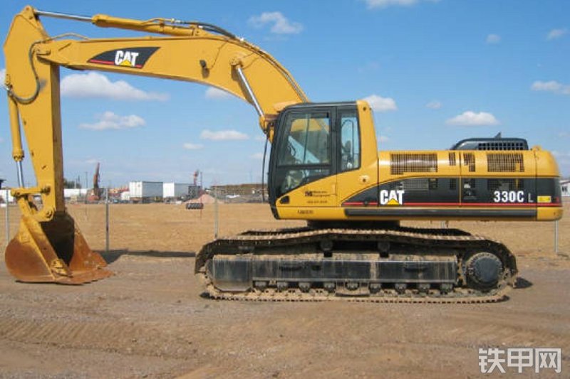卡特彼勒330CL挖掘机整机外观
