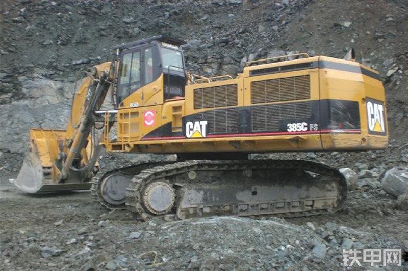 卡特彼勒385CFS挖掘机整机外观