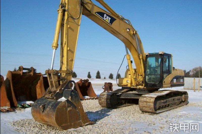 卡特彼勒325CL挖掘机整机外观