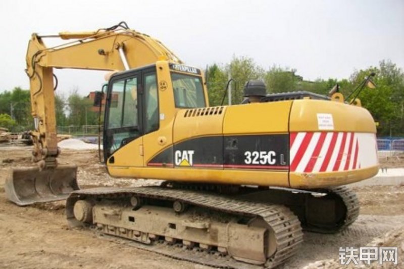 卡特彼勒325CL挖掘机整机外观
