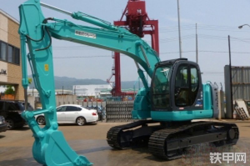 神钢SK200SR挖掘机整机外观