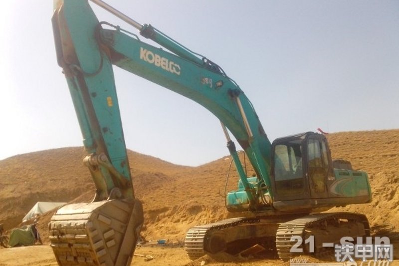 神钢SK200LC挖掘机整机外观