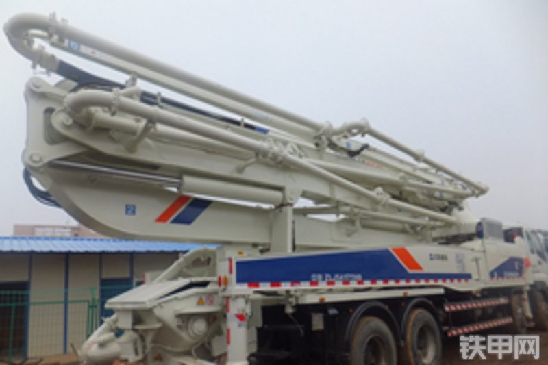 中联重科zlj5417thb49泵车