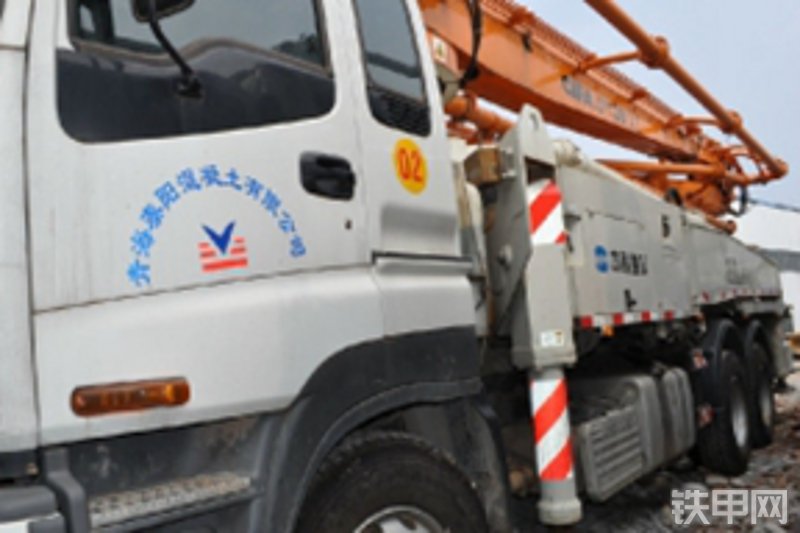 中联重科zlj5270thbk38x-4z泵车