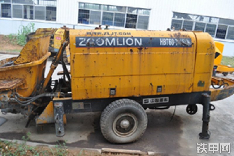 中联重科hbt60-7-75zb柴油混凝土拖泵