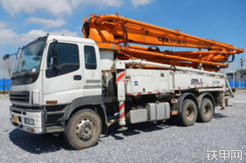 中联重科zlj5270thbk38泵车