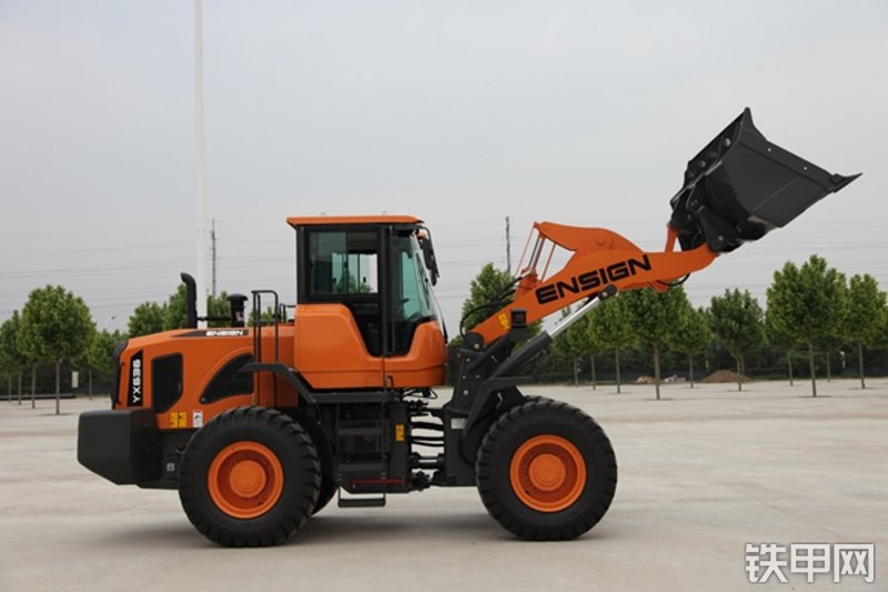 英轩重工YX636装载机整机外观