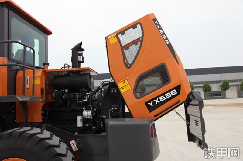 英轩重工YX638装载机局部