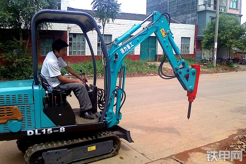 德力DL15-8挖掘机其他