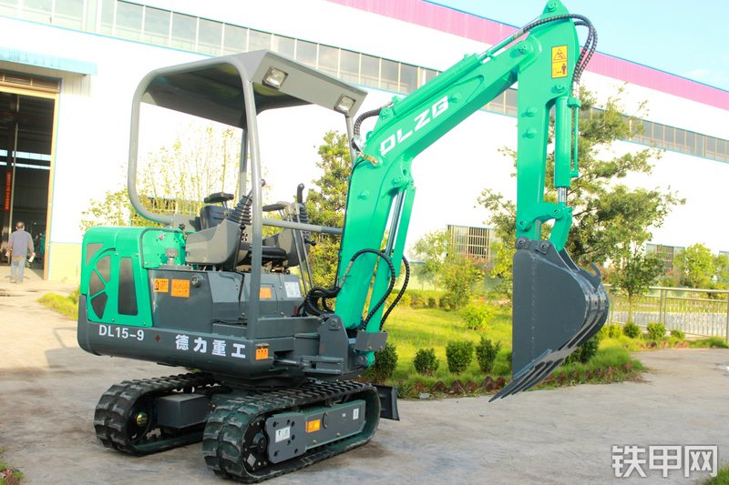 德力DL15-9挖掘机整机外观
