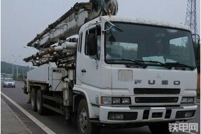 极东py120-37泵车