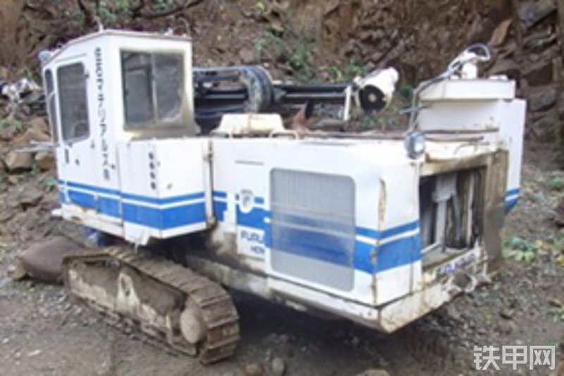 古河hcr9-ds自行式露天钻机