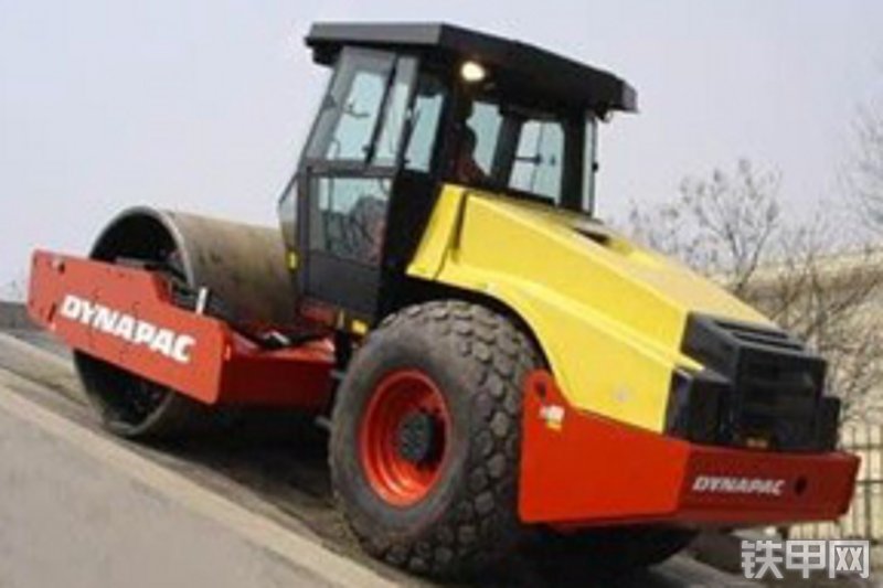 戴纳派克ca610单钢轮压路机