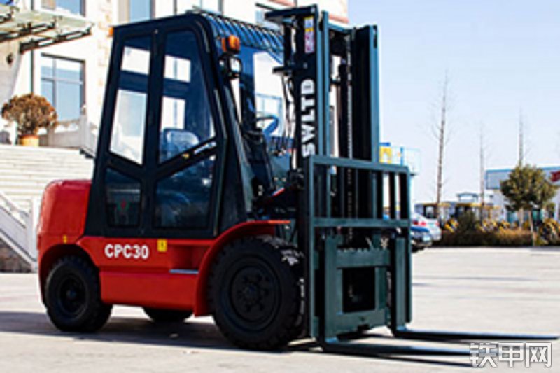 威力天地cpc30内燃式叉车