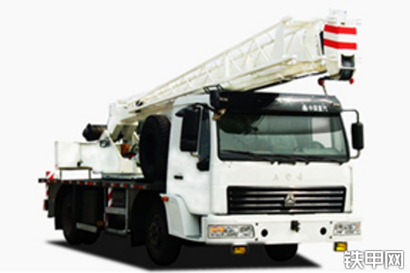 中国重汽10t汽车起重机