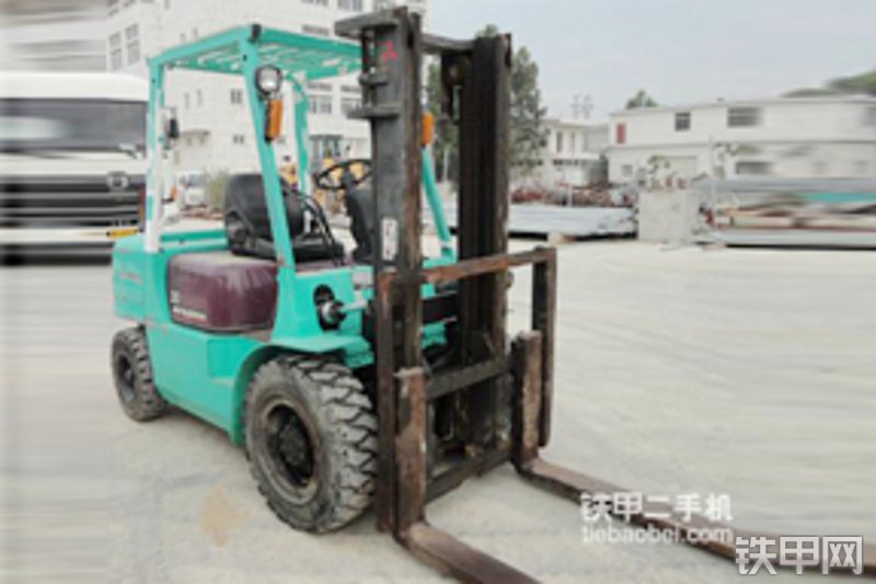 菱重叉车fd30t内燃式叉车