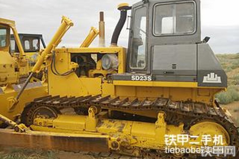 山推sd23s履带式推土机