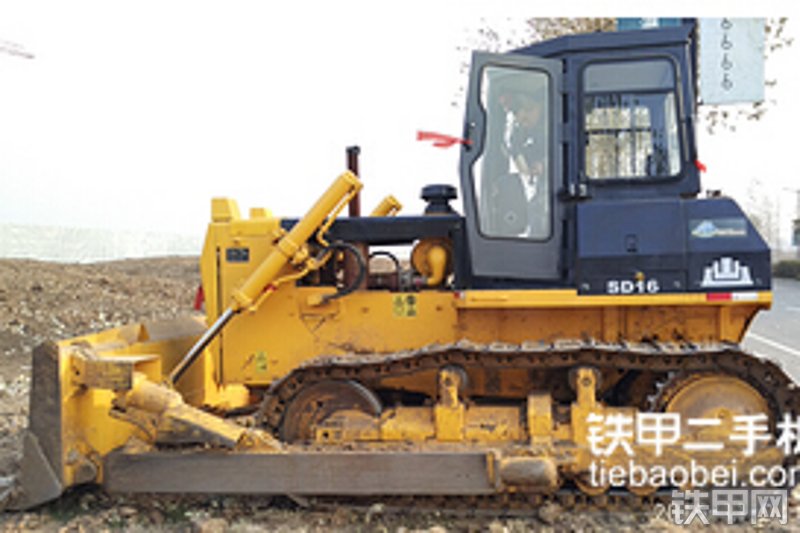 山推ty160b履带式推土机