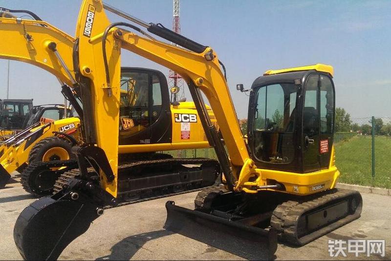 杰西博js65m履带式挖掘机