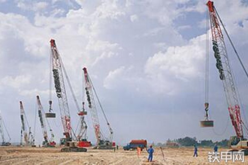 中联重科ztm500履带式起重机