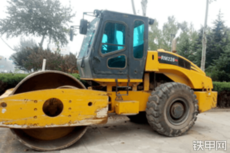 国机常林rm226单钢轮压路机