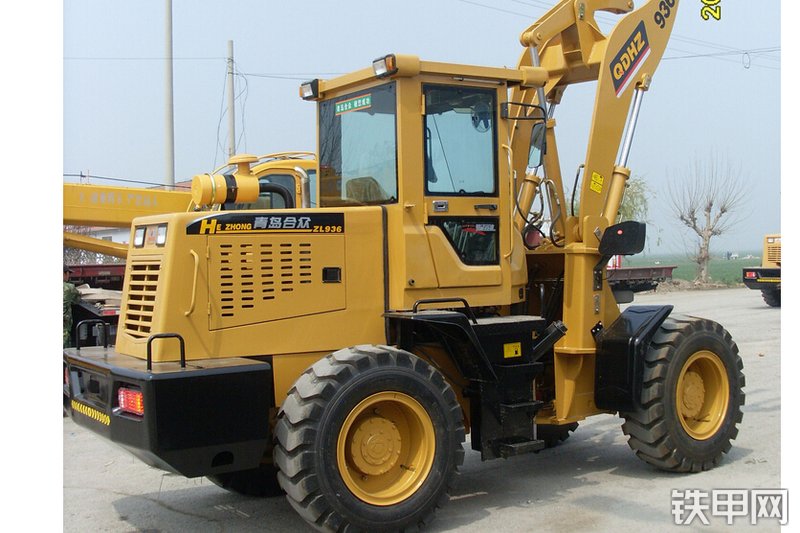 合众机械QDHZ-936装载机整机外观