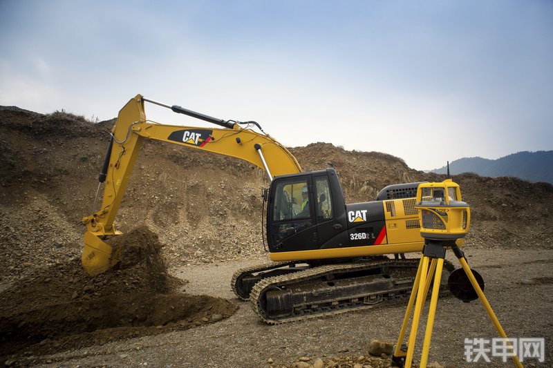 卡特彼勒CAT®326D2 L 液压挖掘机局部