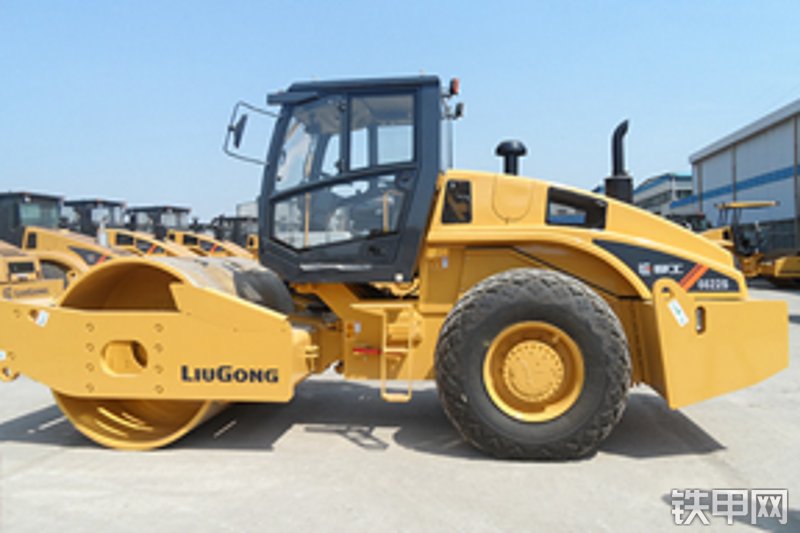 柳工clg6622s单钢轮压路机