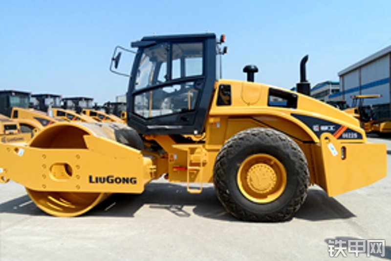 柳工clg6620s单钢轮压路机