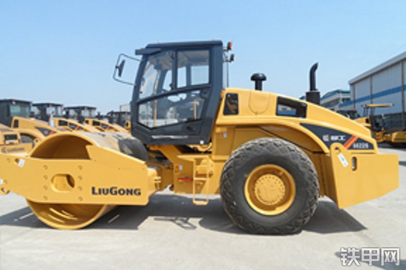 柳工clg6626s单钢轮压路机