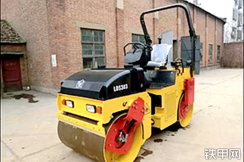 国机洛建lds303双钢轮压路机
