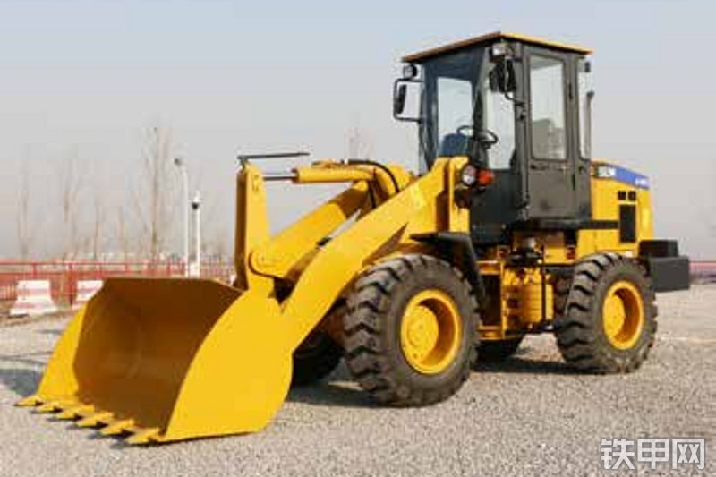 山工SEM618D装载机整机外观