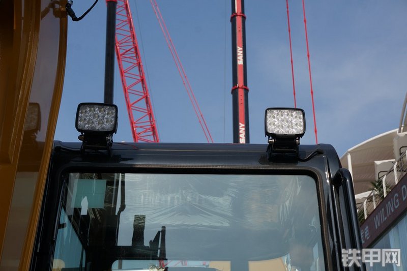 三一重工SY60C-10挖掘机局部