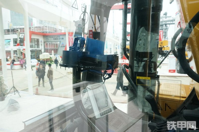 三一重工SY365H-10挖掘机局部