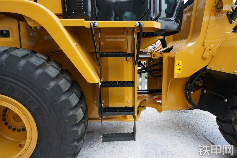 三一重工SW405K装载机局部