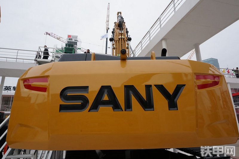 三一重工SY365H-10挖掘机整机外观