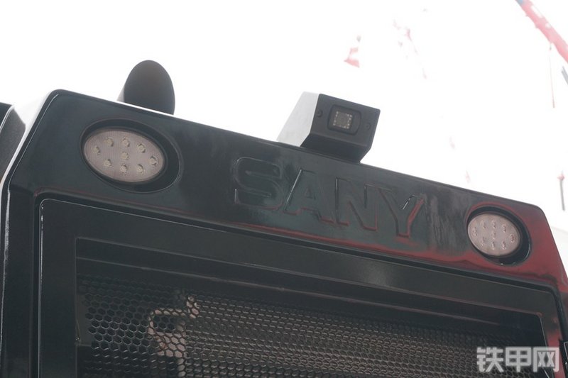 三一重工SW405K装载机局部