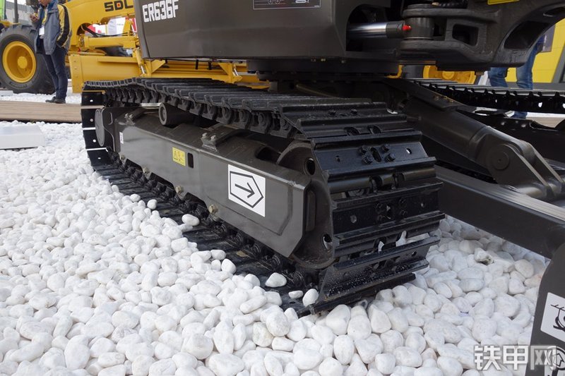 山东临工ER363F挖掘机局部