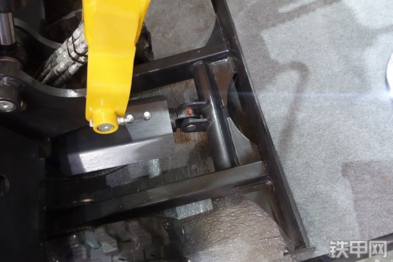 恒特重工HT08挖掘机局部