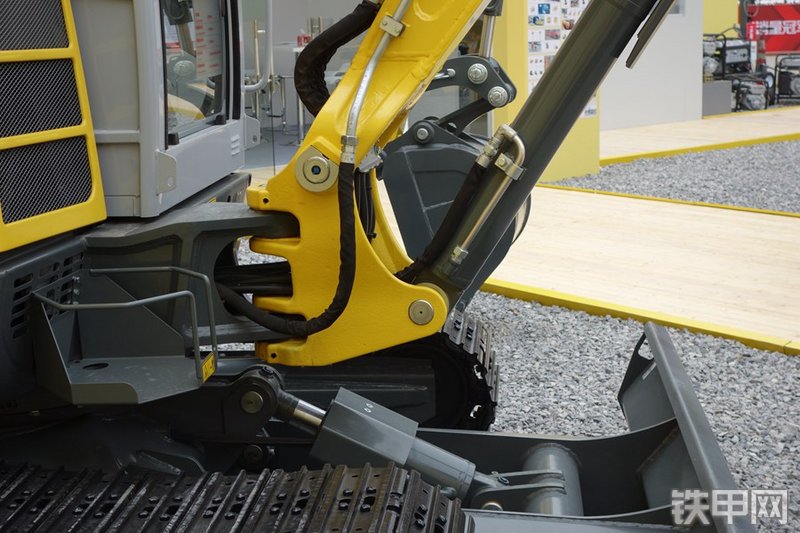 威克诺森6003挖掘机局部