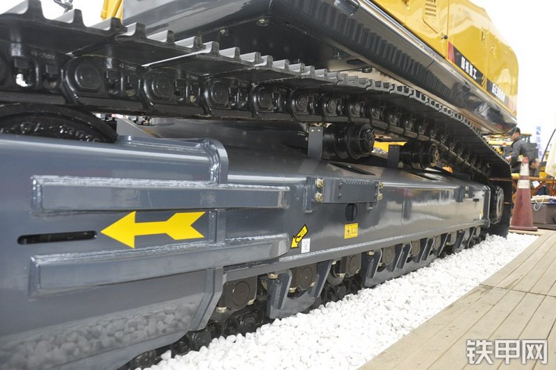 国机重工GE380H挖掘机局部