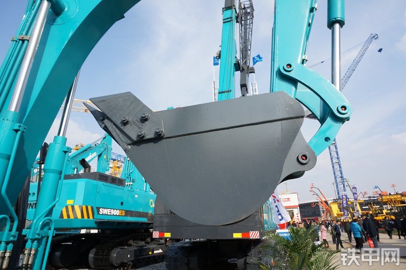 山河智能SWE80B挖掘机局部