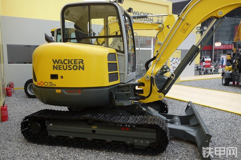威克诺森6003挖掘机局部